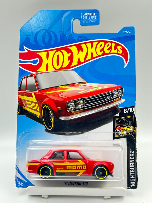 SOFT CORNERS - IMPORTED - HOT WHEELS -  71 DATSUN 510 -MOMO - C1