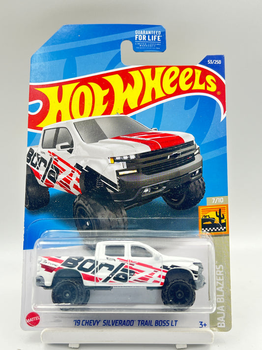 BLISTER DAMAGE - IMPORTED - HOT WHEELS -  19 CHEVY SILVERADO TRAIL BOSS LT - 4F