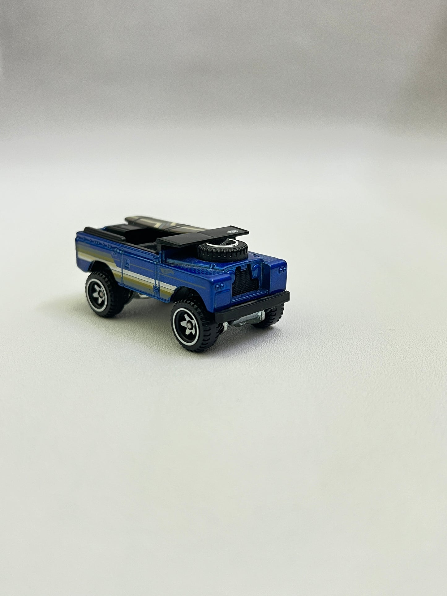 UNCARDED - LAND ROVER SERIES II