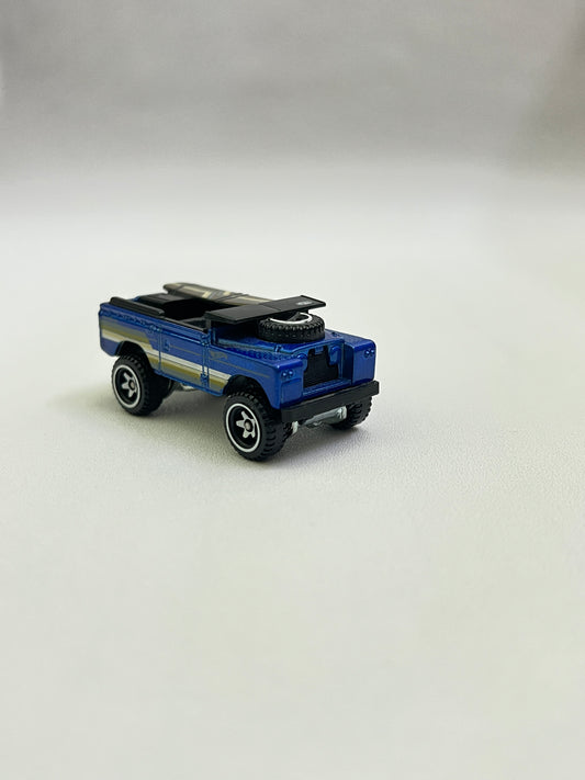 UNCARDED - LAND ROVER SERIES II
