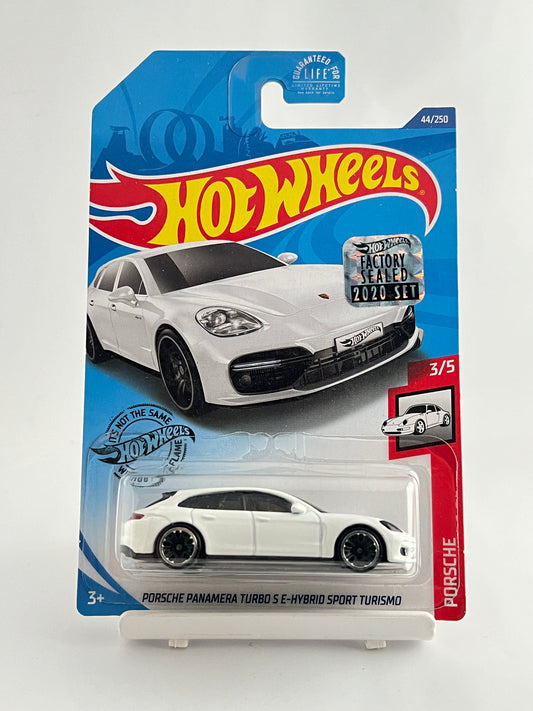 PORSCHE PANAMERA TURBO S E-HYBRID SPORT TURISMO - WHITE - FACTORY SEALED - 3B - Its Fun- Hot wheels - matchbox - diecast