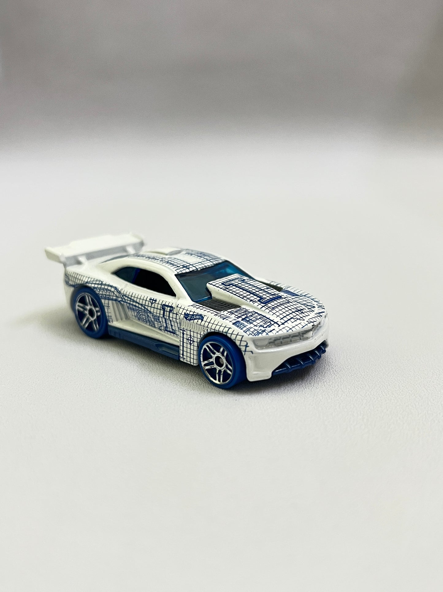 UNCARDED - 2011 CAMARO
