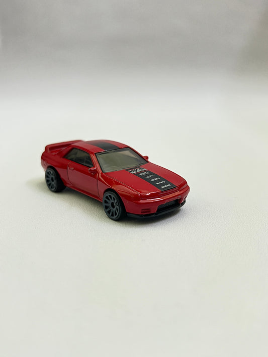 UNCARDED - MINOR PAINT ISSUE - NISSAN SKYLINE GT-R R32