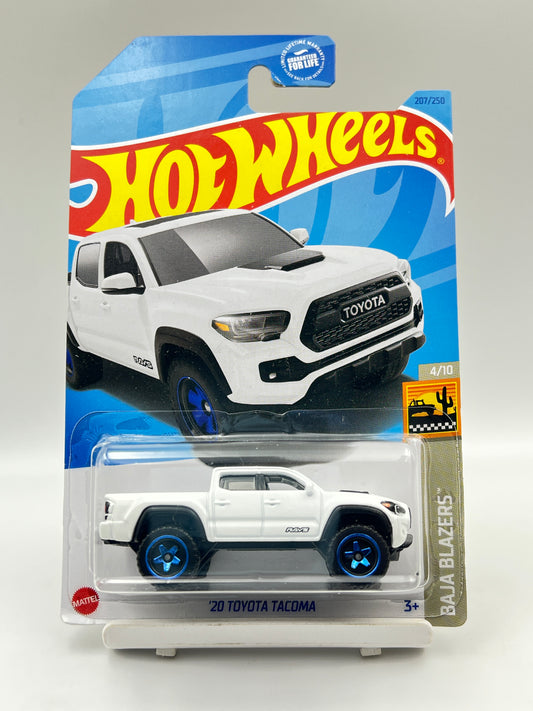 BLISTER CRACK / CREASE - IMPORTED - HOT WHEELS -  20 TOYOTA TACOMA - WHITE - 1C