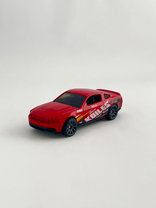 2010 FORD MUSTANG GT- UNCARDED - MINT - Its Fun- Hot wheels - matchbox - diecast