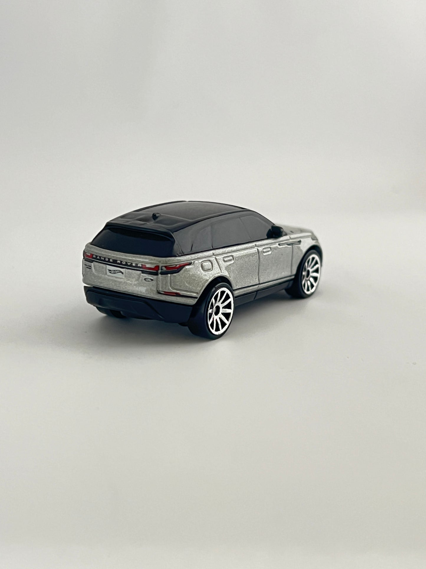 RANGE ROVER VELAR - UNCARDED - MINT - Its Fun- Hot wheels - matchbox - diecast