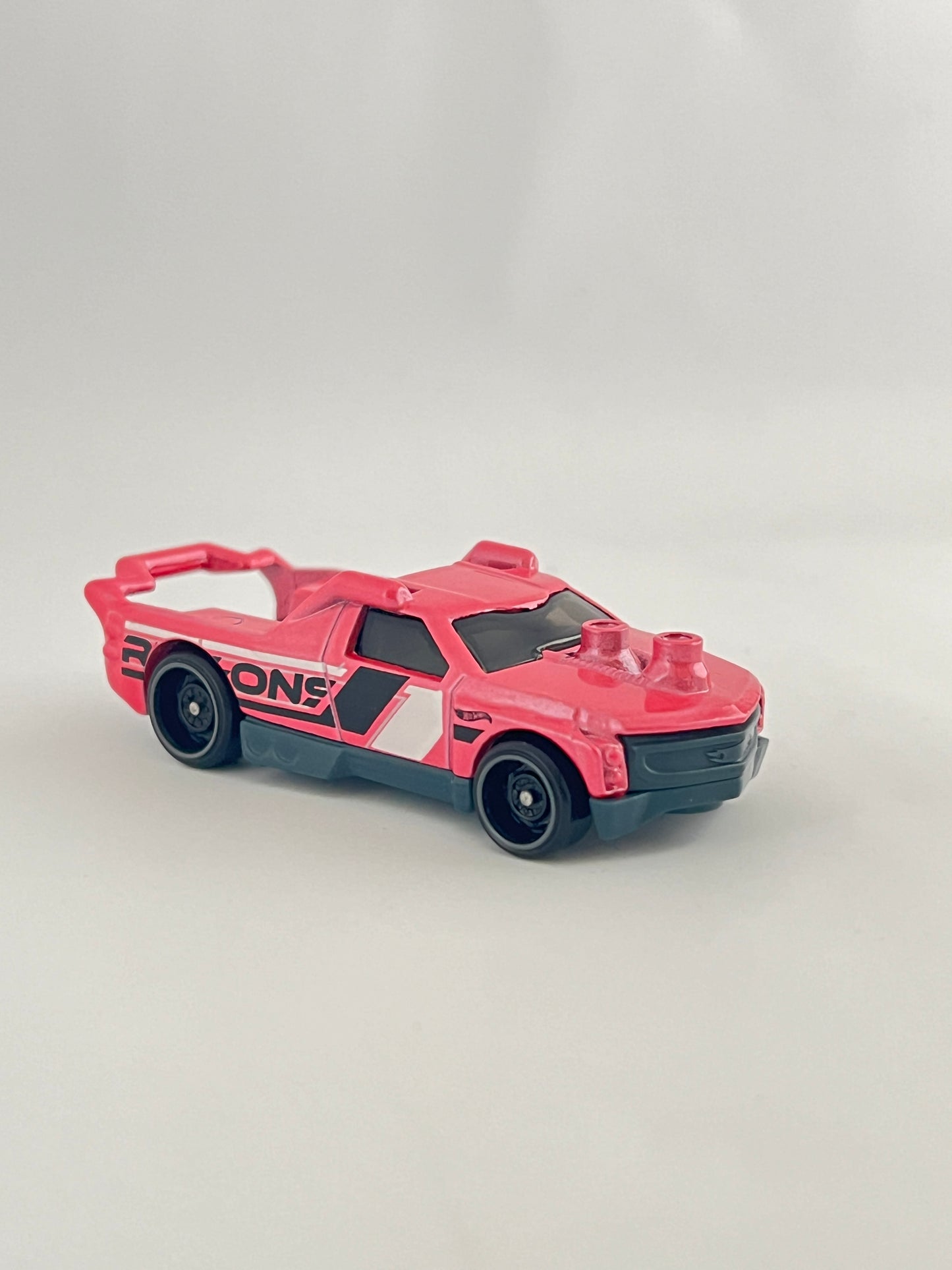 FIG RIG - UNCARDED - MINT - Its Fun- Hot wheels - matchbox - diecast