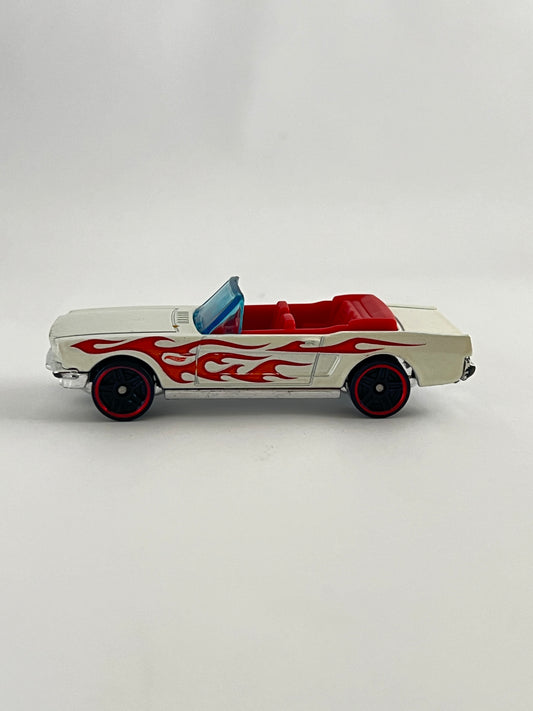 65 MUSTANG CONVERTIBLE - UNCARDED - MINT - Its Fun- Hot wheels - matchbox - diecast