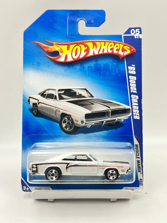 IMPORTED - HOT WHEELS -  69 DODGE CHARGER - 1D