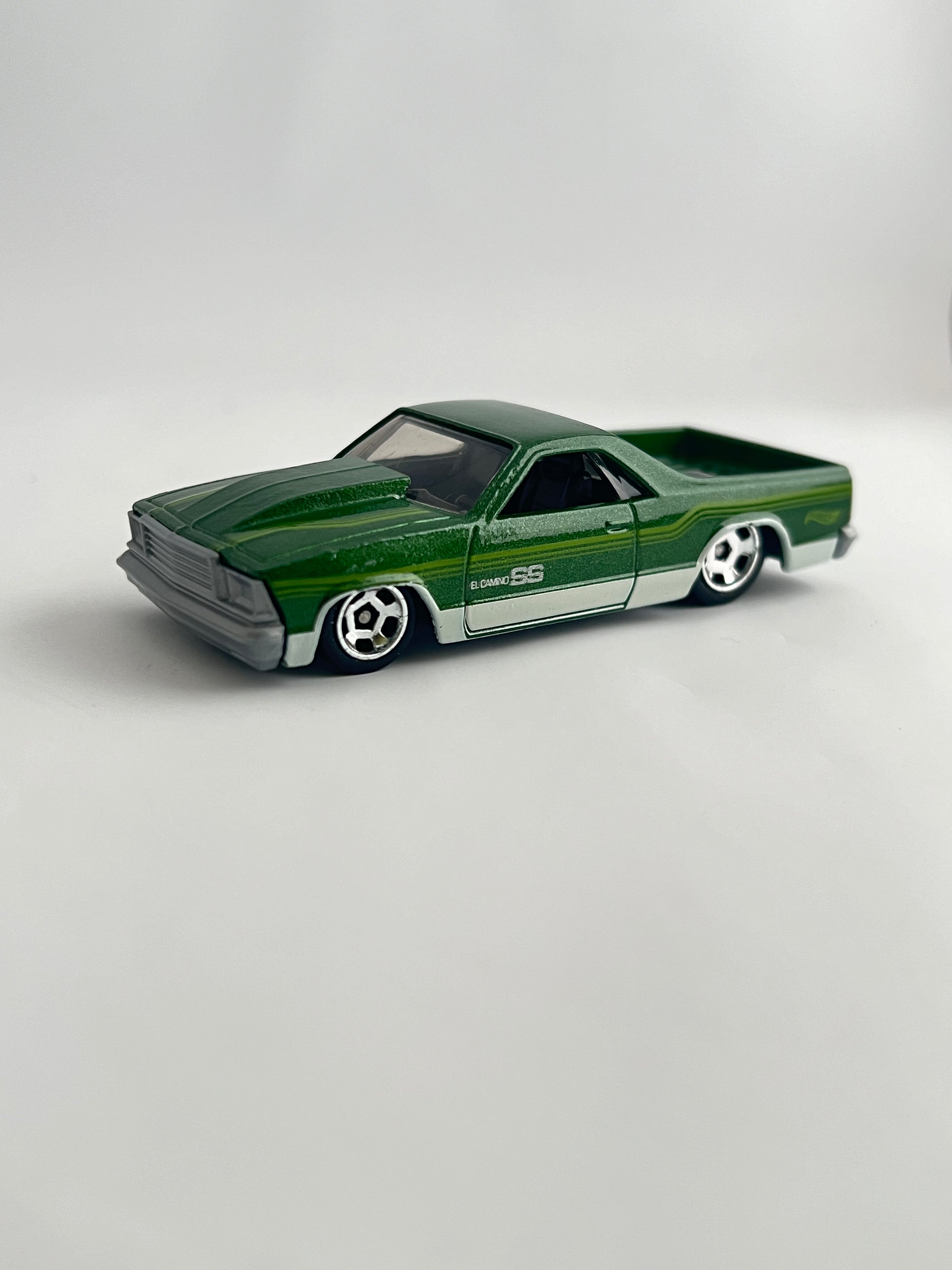 80 CHEVY EL CAMINO- UNCARDED - MINT CONDITION - Its Fun- Hot wheels - matchbox - diecast