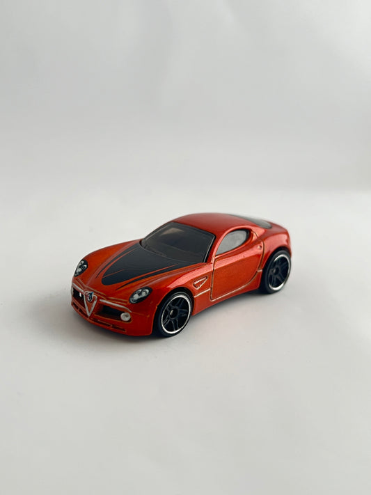 ALFA ROMEO 8C COMPETIZONE- UNCARDED - MINT CONDITION - Its Fun- Hot wheels - matchbox - diecast