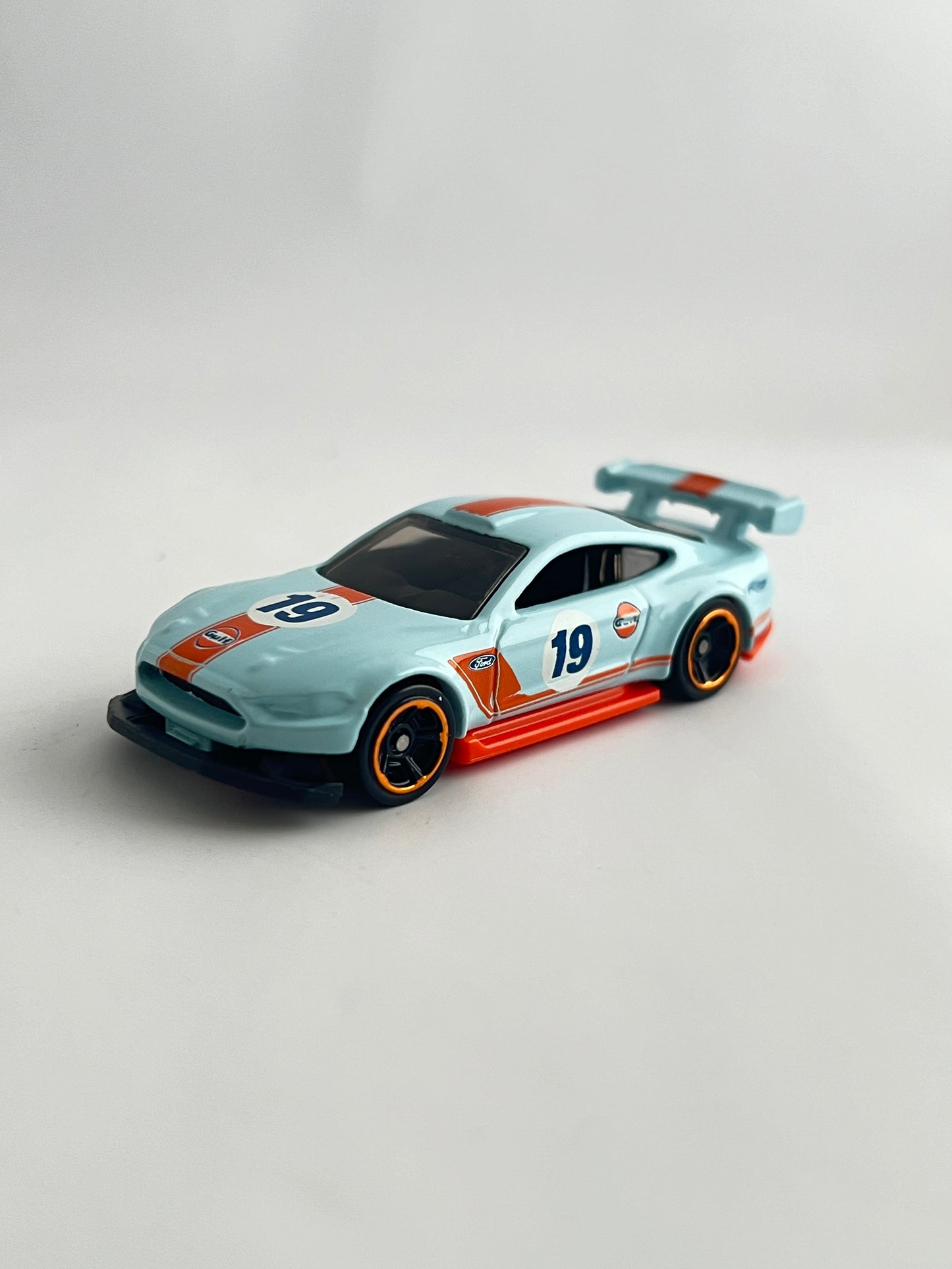 CUSTOM 18 FORD MUSTANG GT-GULF- UNCARDED - MINT CONDITION - Its Fun- Hot wheels - matchbox - diecast