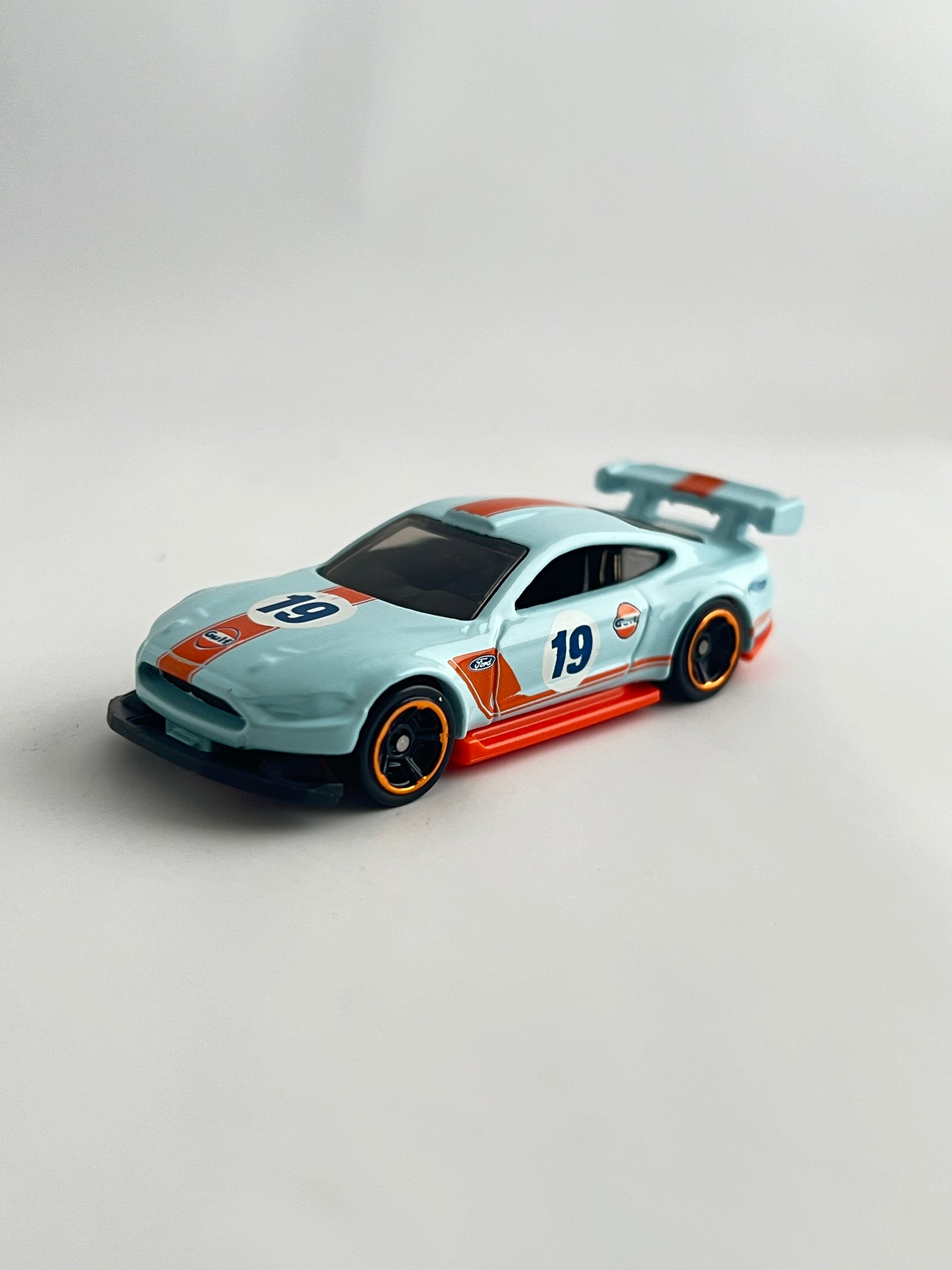 CUSTOM 18 FORD MUSTANG GT-GULF- UNCARDED - MINT CONDITION - Its Fun- Hot wheels - matchbox - diecast