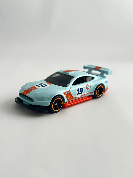 CUSTOM 18 FORD MUSTANG GT-GULF- UNCARDED - MINT CONDITION - Its Fun- Hot wheels - matchbox - diecast