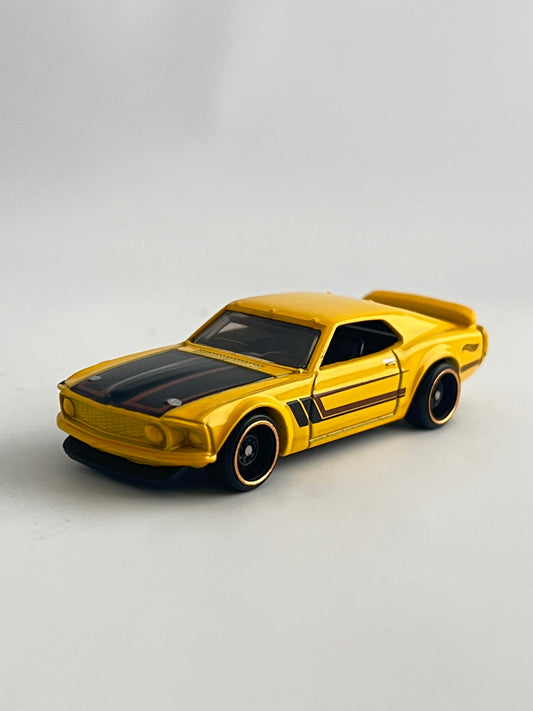 89 FORD MUSTANG BOSS 302- UNCARDED - MINT CONDITION - Its Fun- Hot wheels - matchbox - diecast