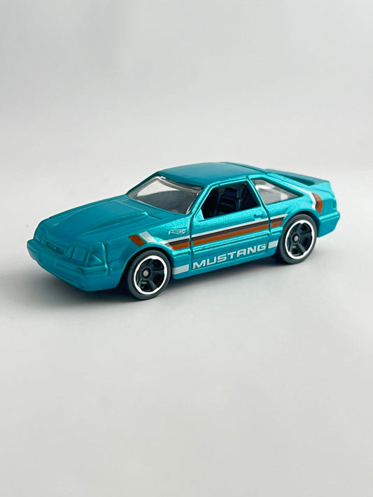 92 FORD MUSTANG- UNCARDED - MINT CONDITION - Its Fun- Hot wheels - matchbox - diecast