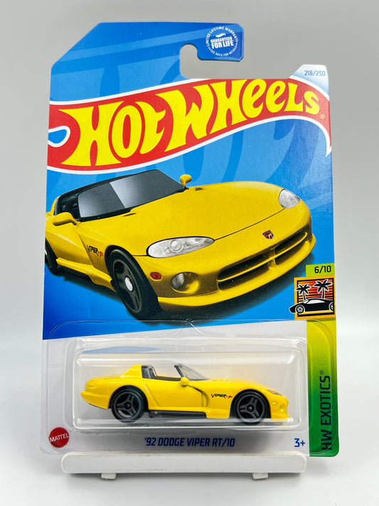 IMPORTED - HOT WHEELS -  92 DODGE VIPER RT/10 - YELLOW - 2C