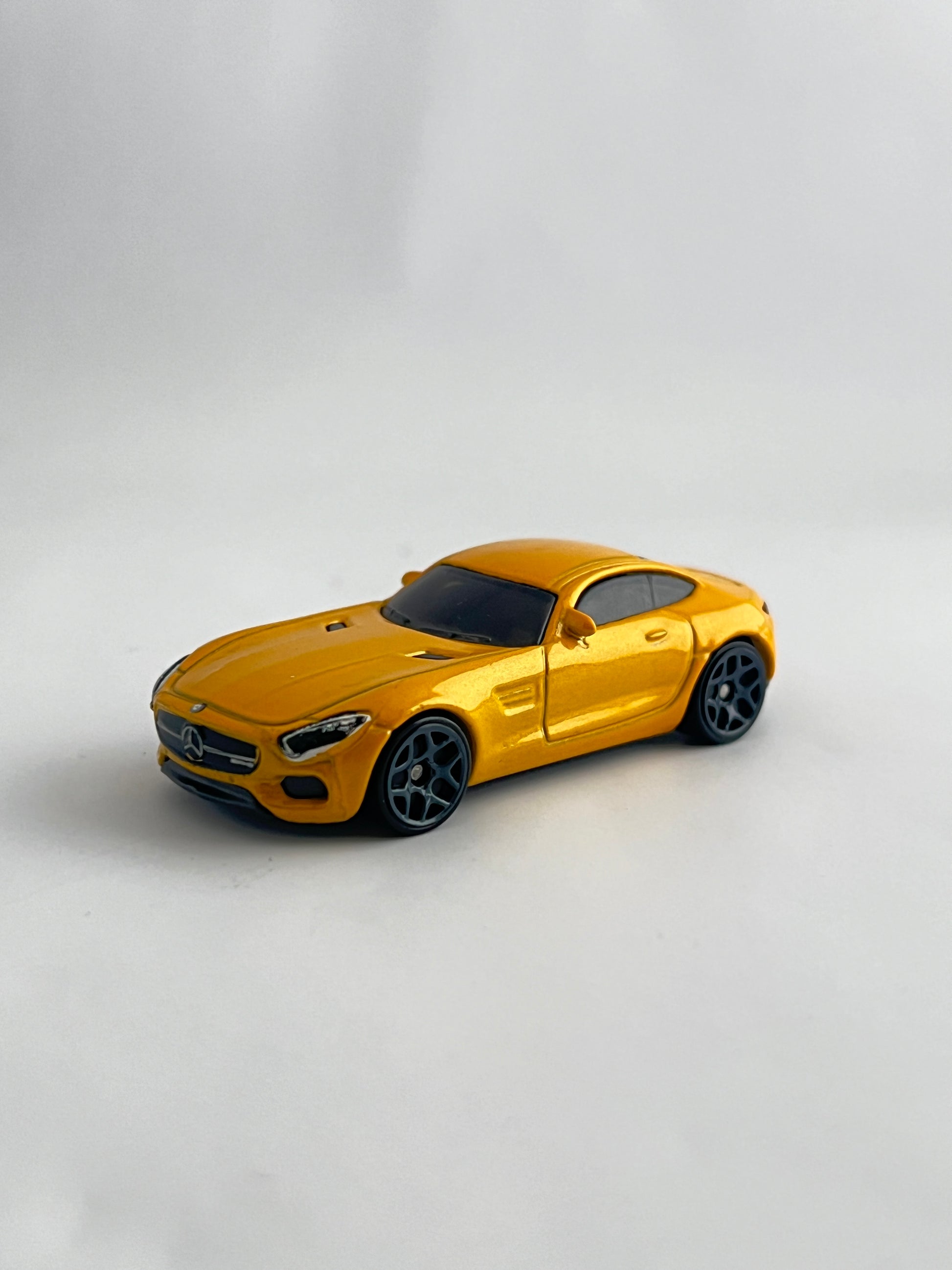 MERCEDES AMG GT- UNCARDED - MINT CONDITION - Its Fun- Hot wheels - matchbox - diecast