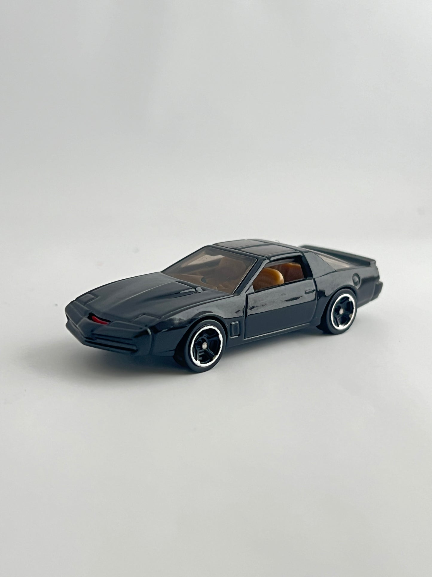K.I.T.T- UNCARDED - MINT CONDITION - Its Fun- Hot wheels - matchbox - diecast