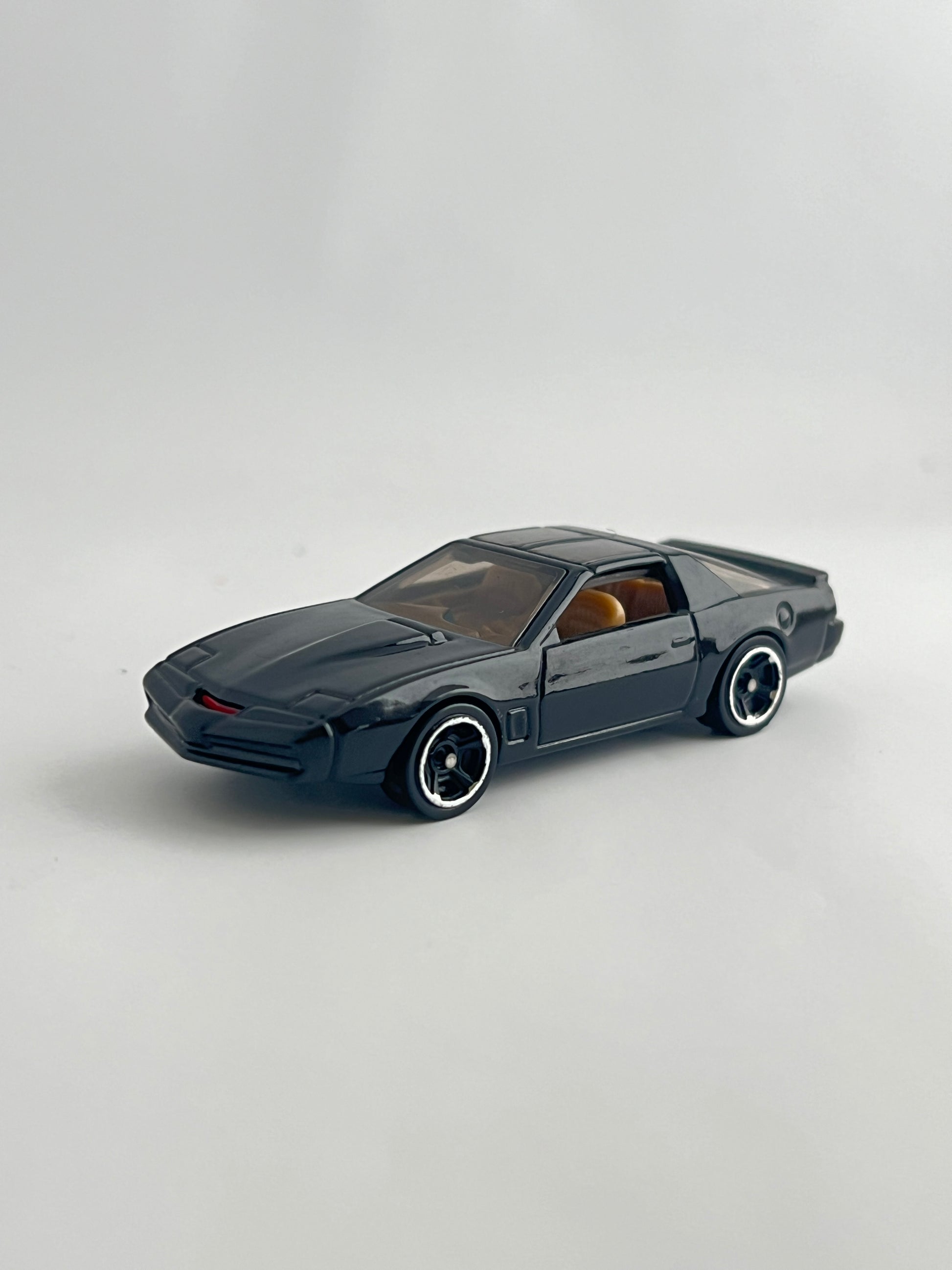 K.I.T.T- UNCARDED - MINT CONDITION - Its Fun- Hot wheels - matchbox - diecast