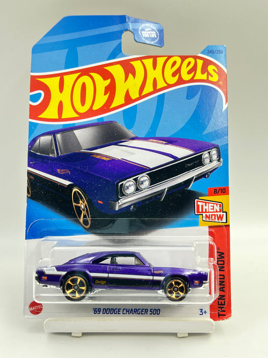 HOOK CREASE - IMPORTED - HOT WHEELS -  69 DODGE CHARGER 500 - 3B