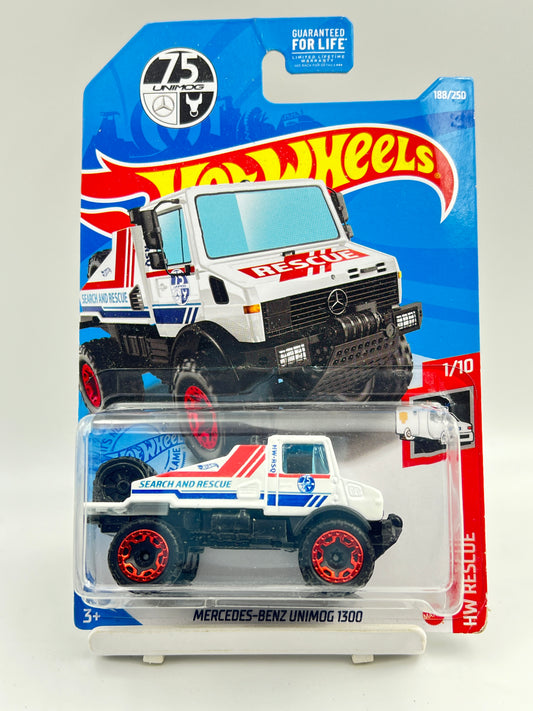 SOFT CORNERS / BLISTER CRACK - - IMPORTED - HOT WHEELS -  MERCEDES BENZ UNIMOG 1300 - 3C
