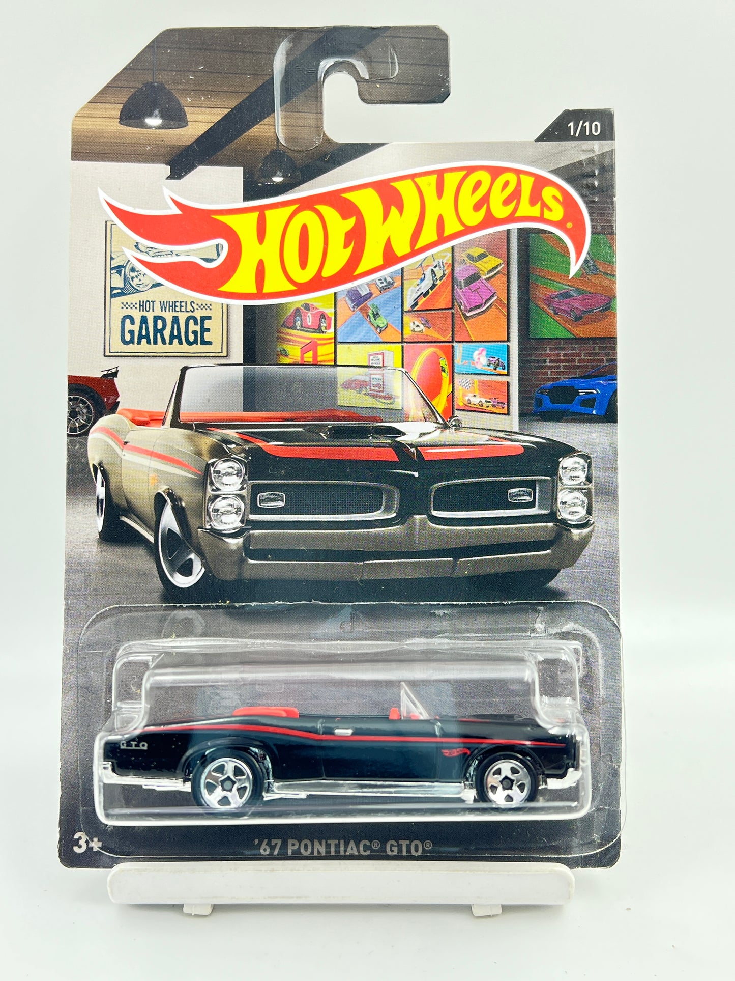 SOFT CORNERS - IMPORTED - HOT WHEELS -  67 PONTIAC GTO - 4C