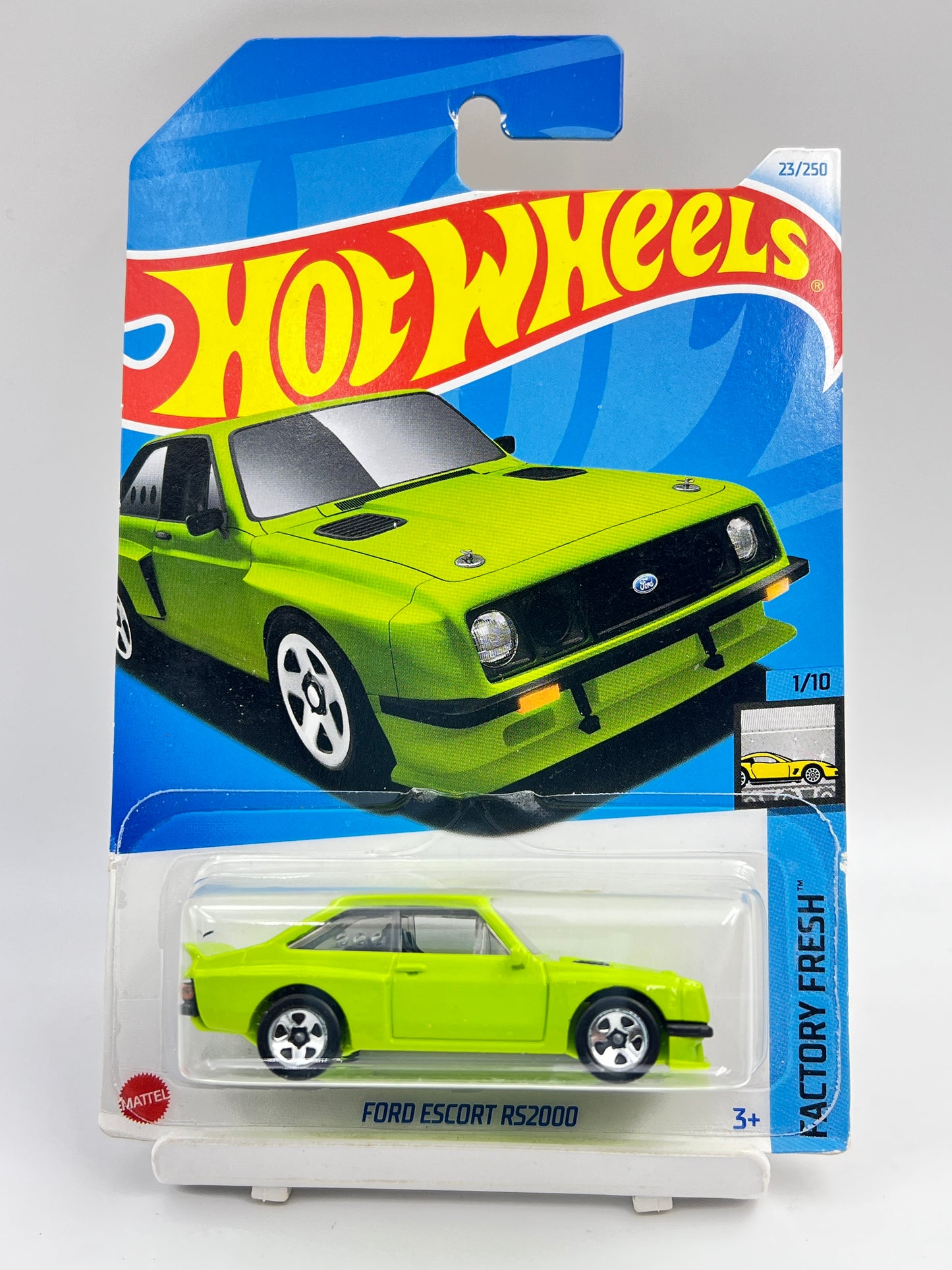 SOFT CORNERS - IMPORTED - HOT WHEELS -  FORD ESCORT RS2000 - GREEN - 4B