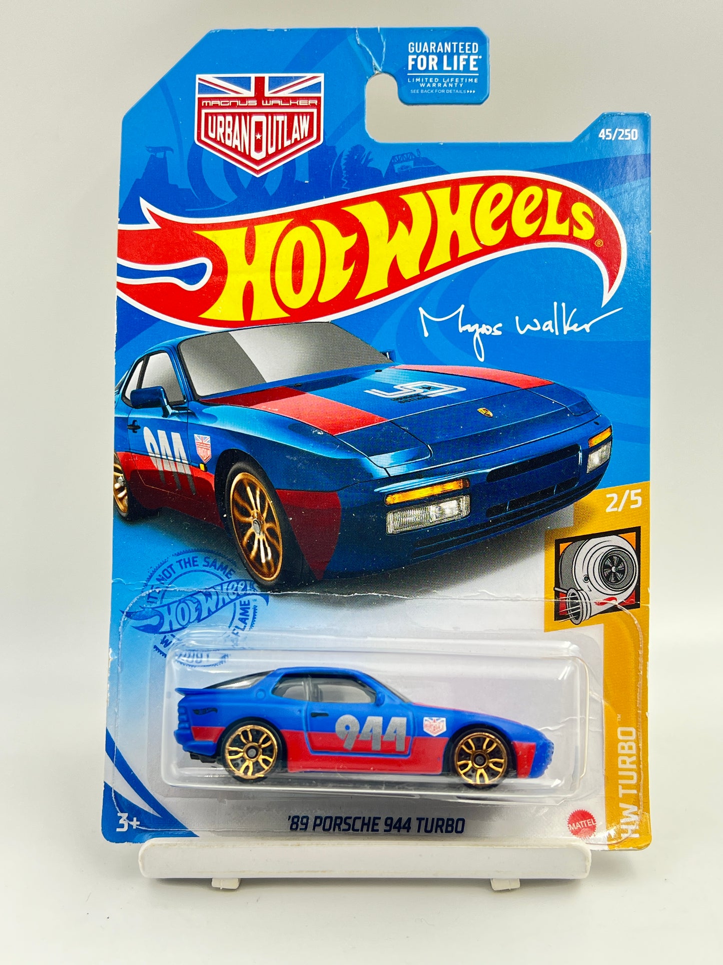 CREASED - IMPORTED - HOT WHEELS -  89 PORSCHE 944 TURBO - 9A