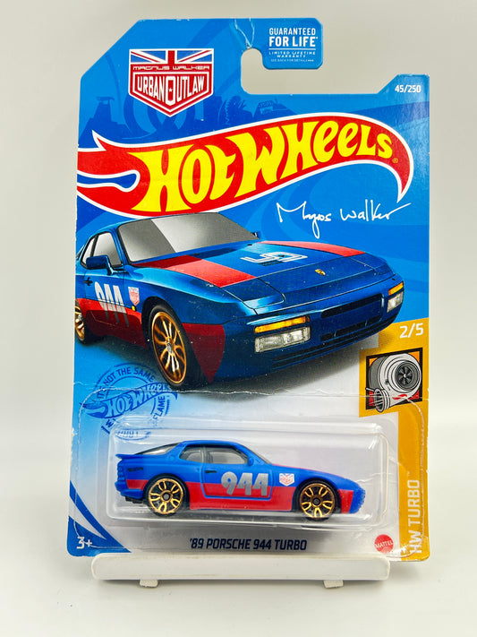 CREASED - IMPORTED - HOT WHEELS -  89 PORSCHE 944 TURBO - 9A