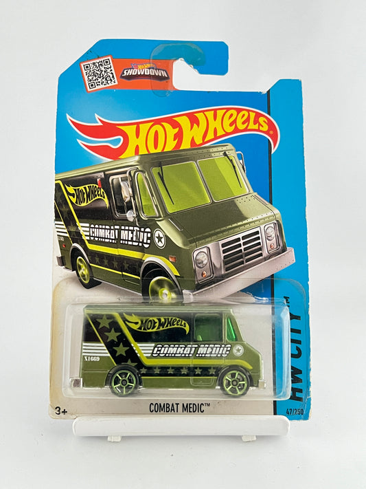 COMBAT MEDIC - 3A - Its Fun- Hot wheels - matchbox - diecast