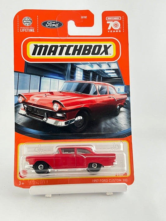 1957 FORD CUSTOM 300 - Its Fun- Hot wheels - matchbox - diecast