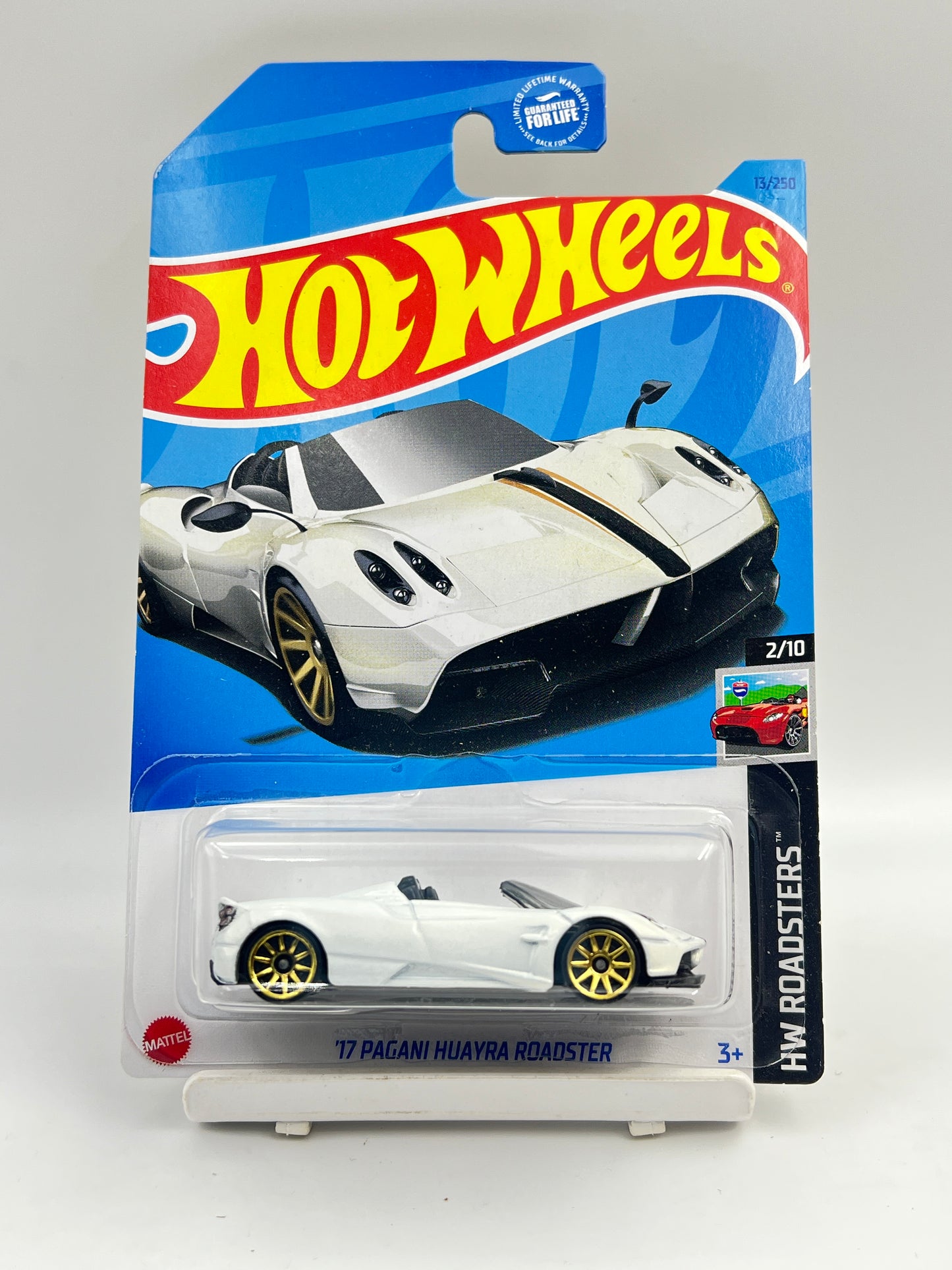 IMPORTED - HOT WHEELS -  17 PAGANI HUAYRA ROADSTER - WHITE - 1C