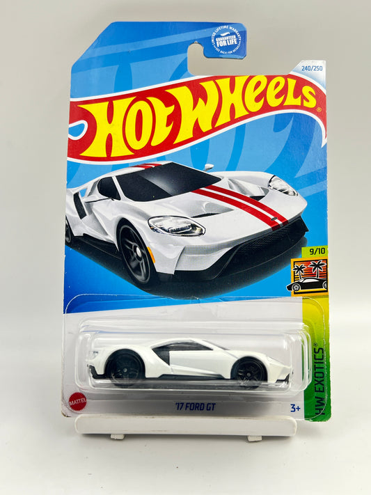 MILD SOFT CORNER - IMPORTED - HOT WHEELS -  17 FORD GT - 4C