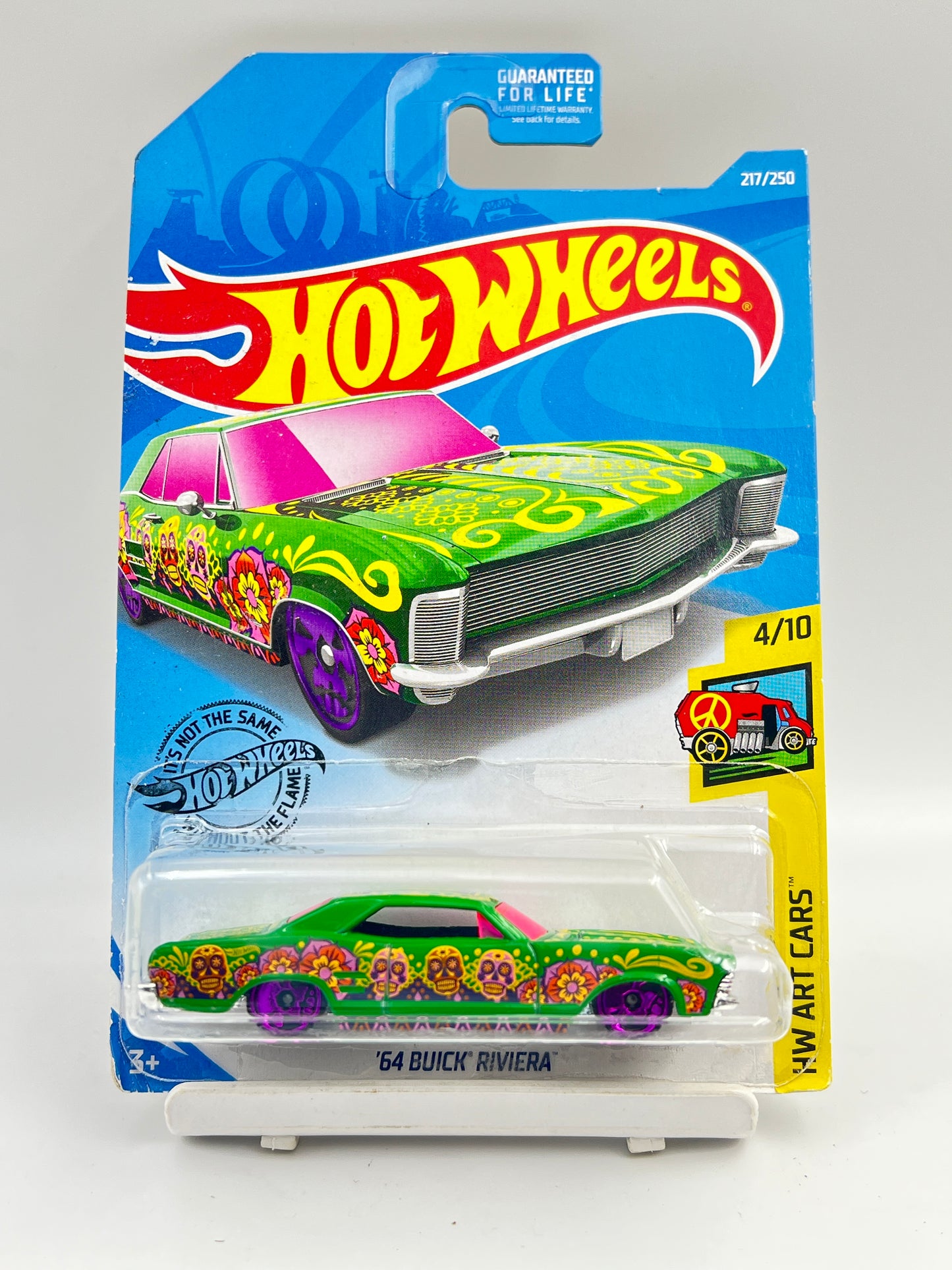 SOFT CORNERS - IMPORTED - HOT WHEELS -  64 BUICK RIVIERA - 3C
