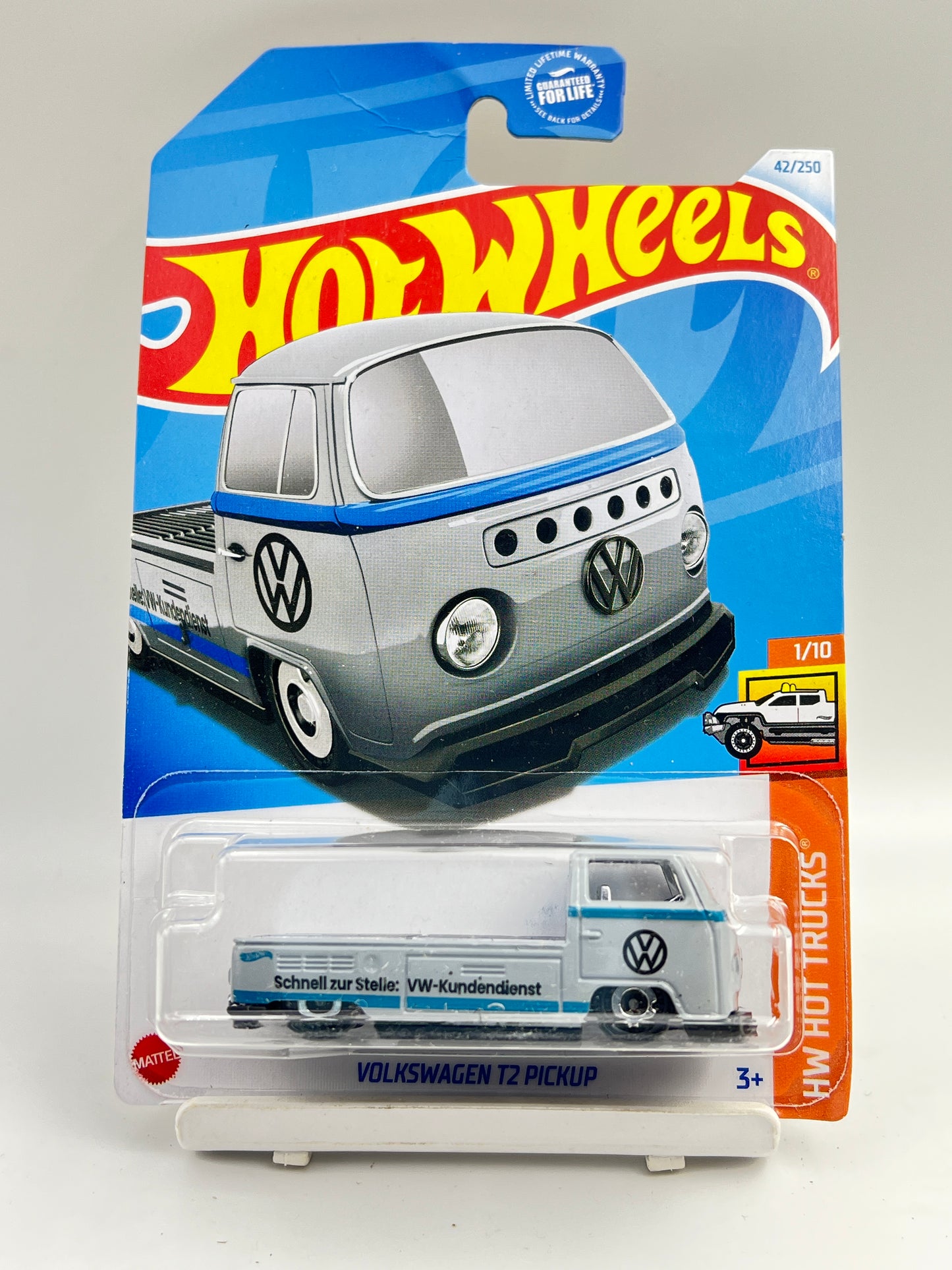 HAIRLINE CRACK - ( CARD AS IN PIC ) - IMPORTED - HOT WHEELS -  VOLKSWAGEN T2 PICKUP - 6A