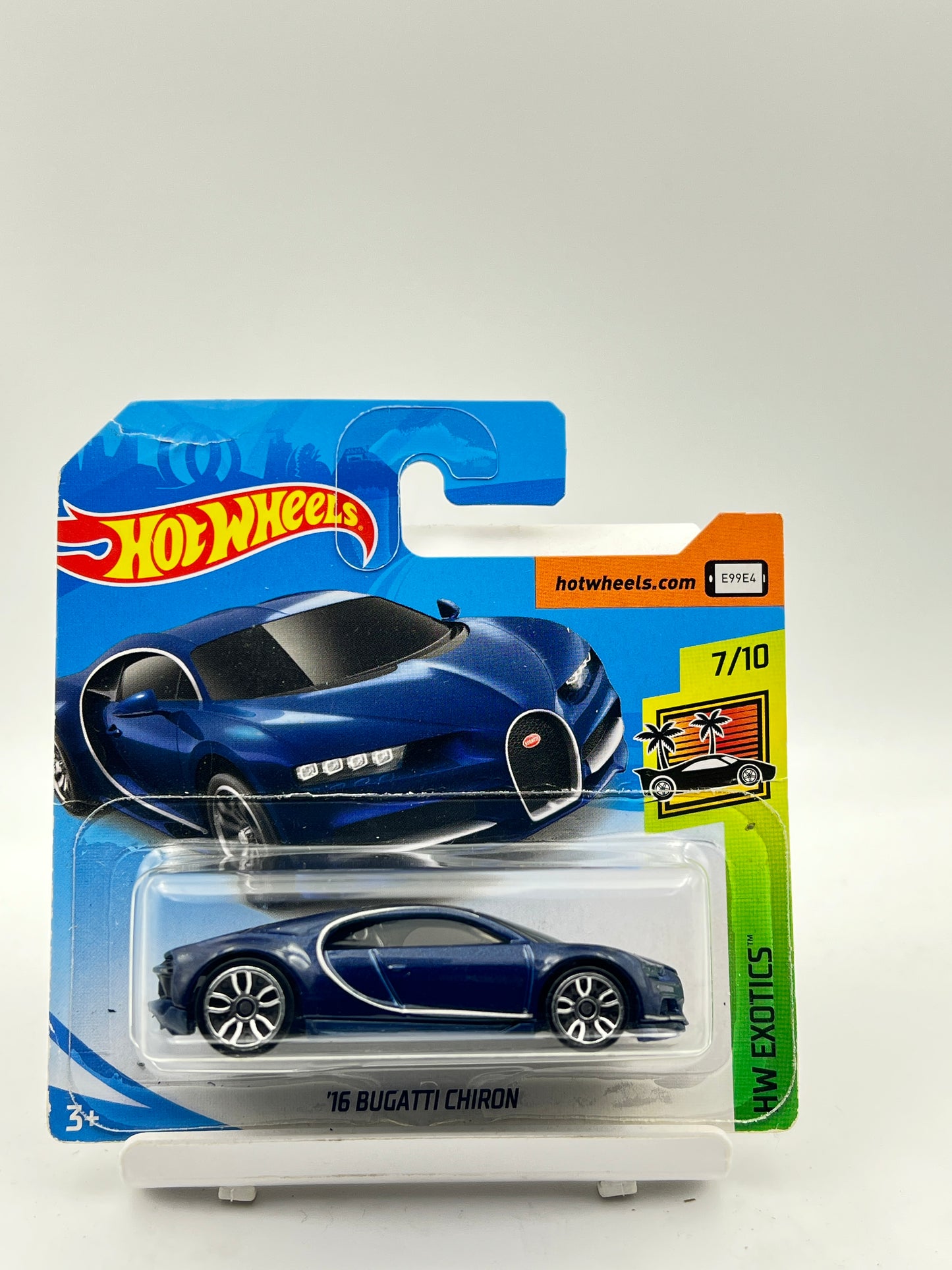CARD DAMAGED - HOT WHEELS - 16 BUGATTI CHIRON - BLUE - 7A