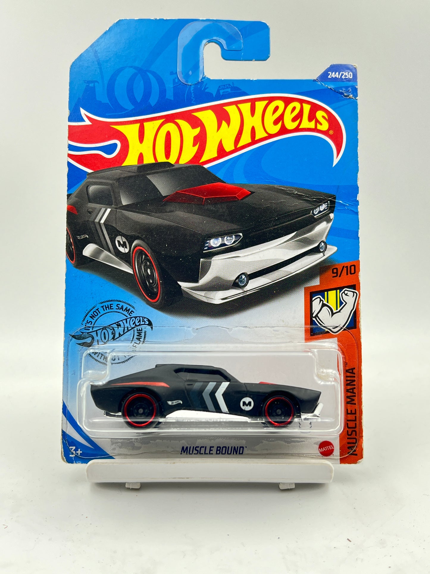 CREASED - HOT WHEELS - MUSCLE BOUND - BLACK - 9B