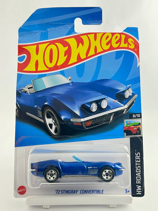 72 STINGRAY CONVERTIBLE - CREASED CARD - 5C - Its Fun- Hot wheels - matchbox - diecast