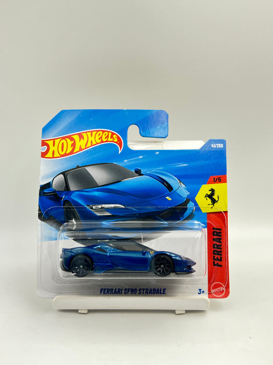MILD CARD DAMAGE - HOT WHEELS - FERRARI SF90 STRAGDALE - BLUE - 1C