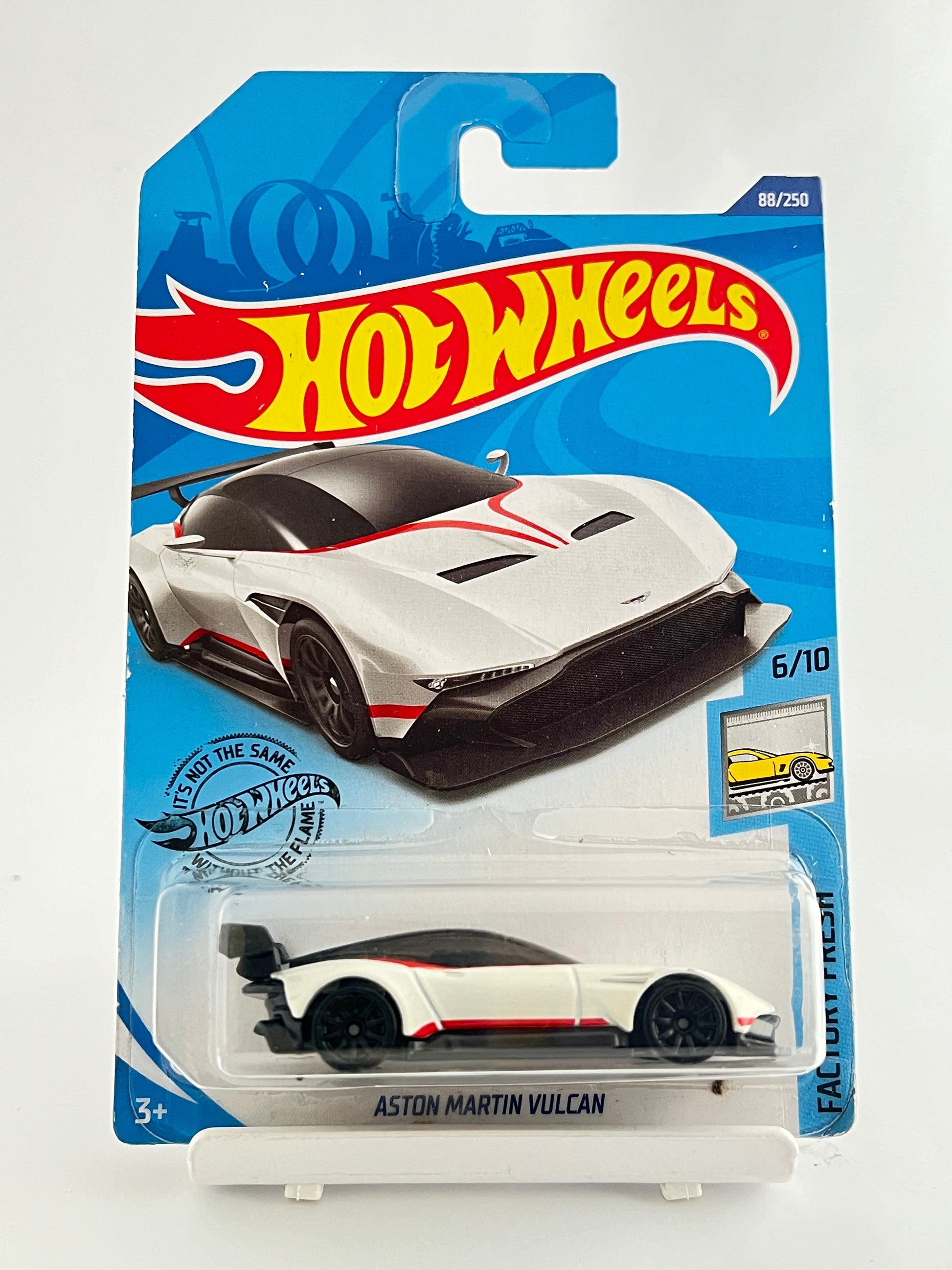 ASTON MARTIN VULCAN -4A - Its Fun- Hot wheels - matchbox - diecast