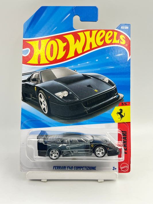 MILD HOOK CREASE - SUPER TREASURE HUNT - FERRARI F40 - WITH PROTECTOR - ZX1