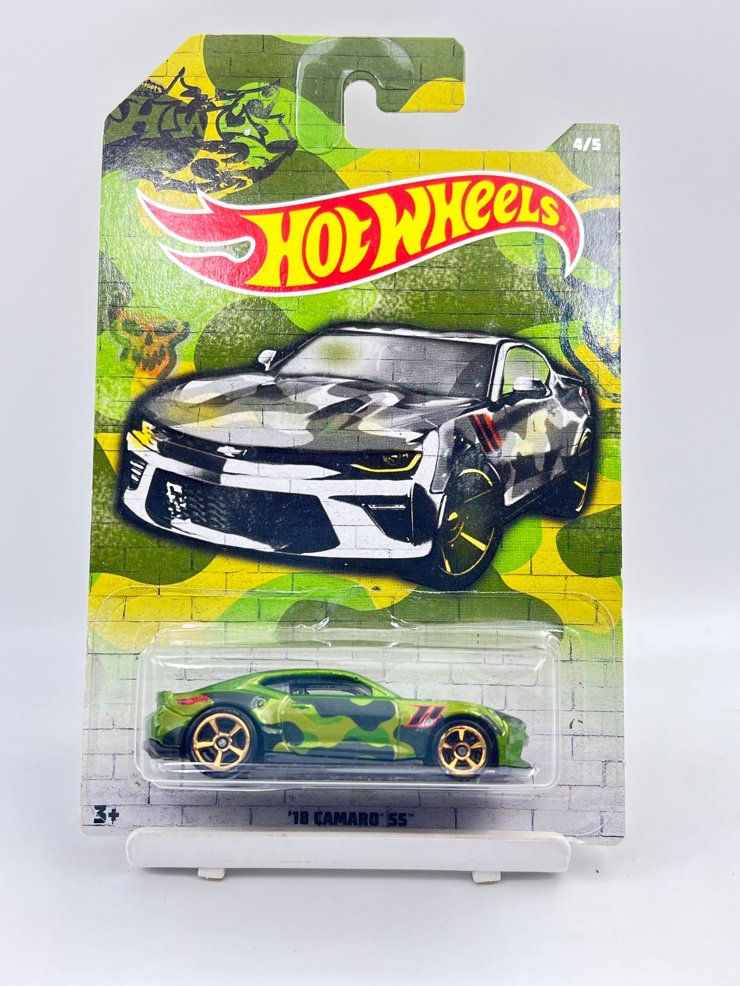MILD CRACK - IMPORTED - HOT WHEELS -  18 CAMARO SS - 3B