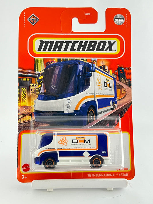 09 INTERNATIONAL ESTAR - Its Fun- Hot wheels - matchbox - diecast
