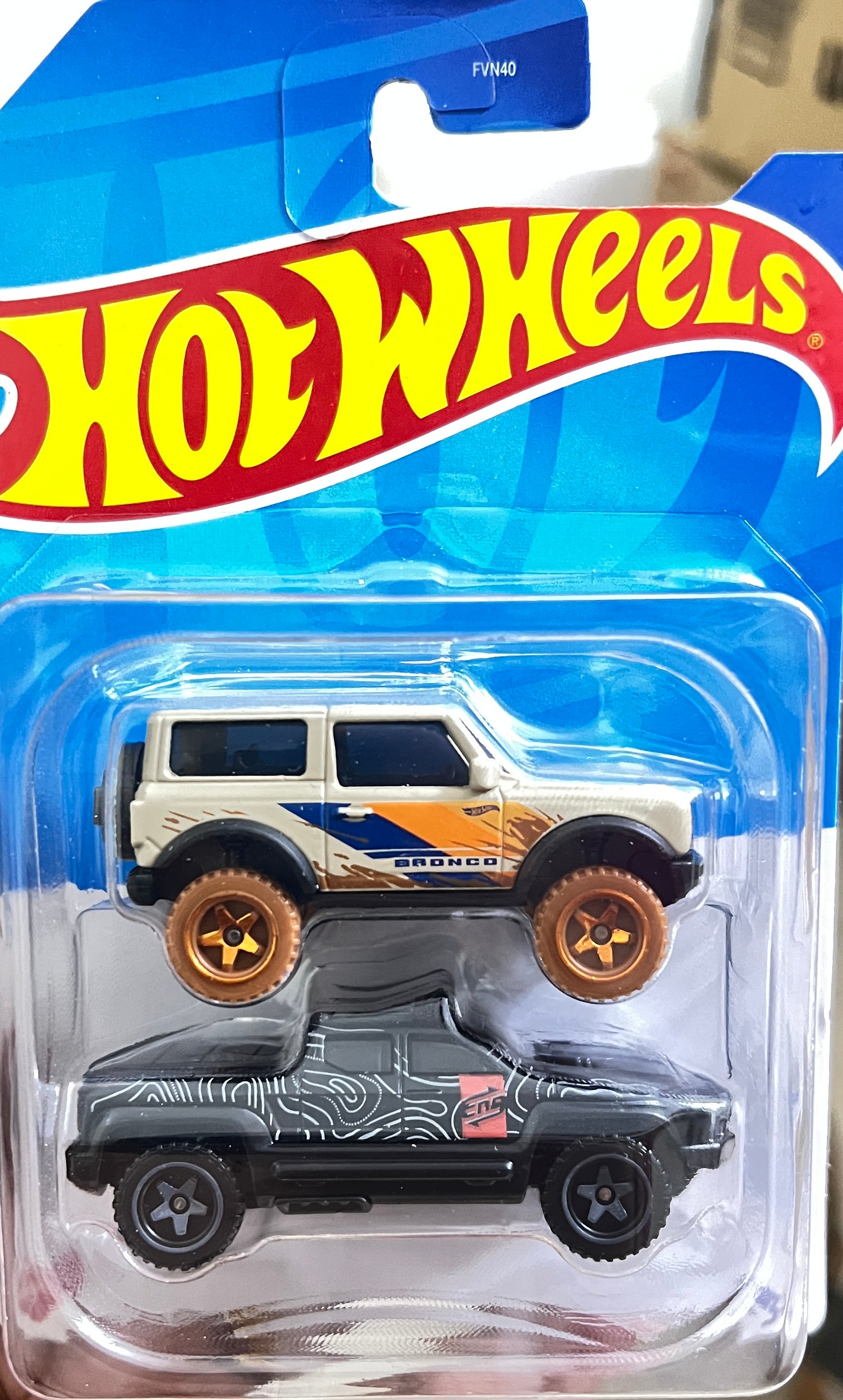 TWIN PACK - FORD BRONCO & OFF ROAD - Its Fun