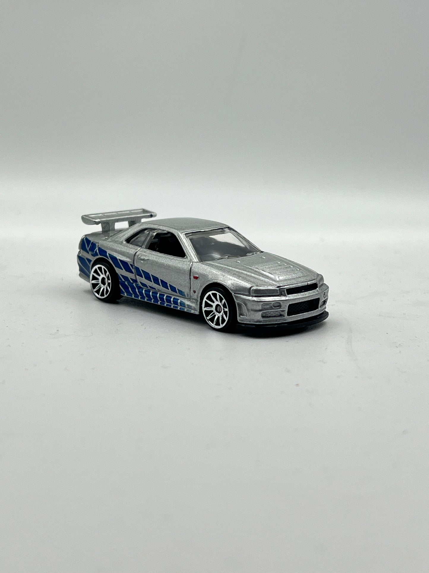 UNCARDED - NISSAN SKYLINE GT-R R34 - FAST AND FURIOUS - WITH UNCARDED CARS PROTECTOR