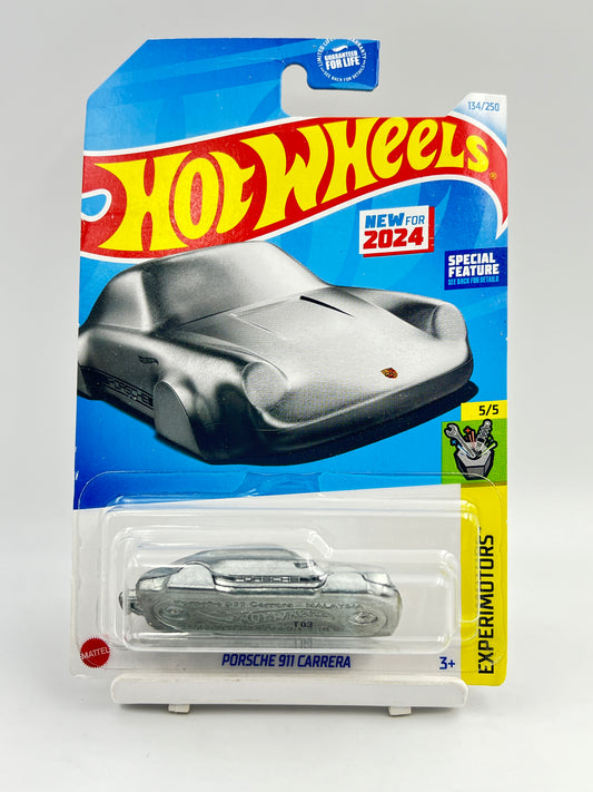 CARD DAMAGE - ( CARD AS IN PIC ) - IMPORTED - HOT WHEELS -  PORSCHE 911 CARRERA SILVER KEYCHAIN HOLDER- 3A