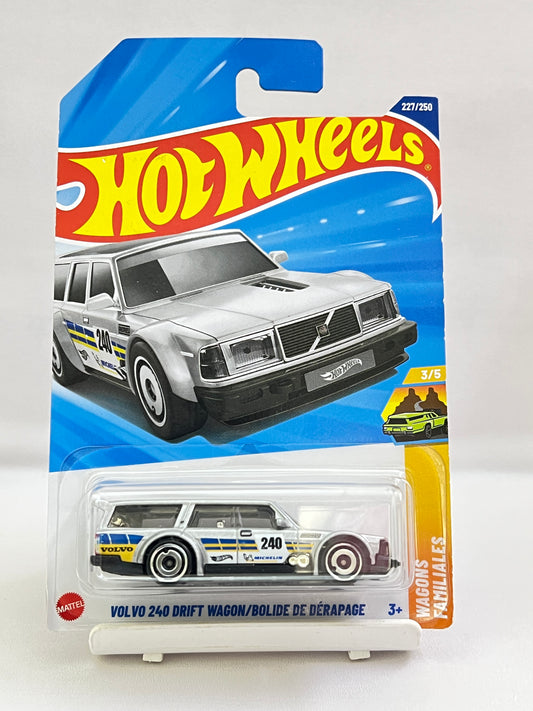 HOT WHEELS - VOLVO 240 DRIFT WAGON - 1B