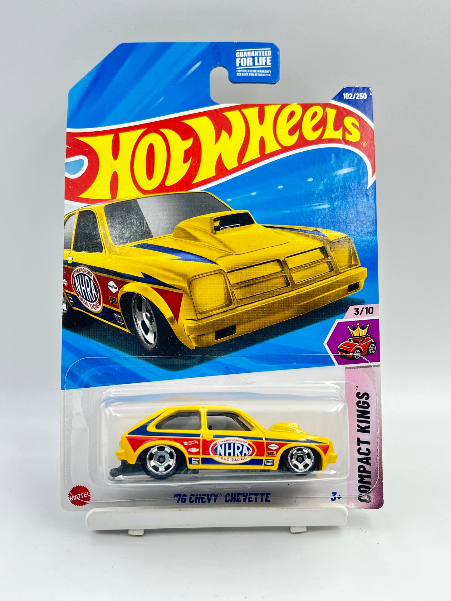MILD CREASE - IMPORTED - HOT WHEELS -  76 CHEVY CHEVETTE - 6A