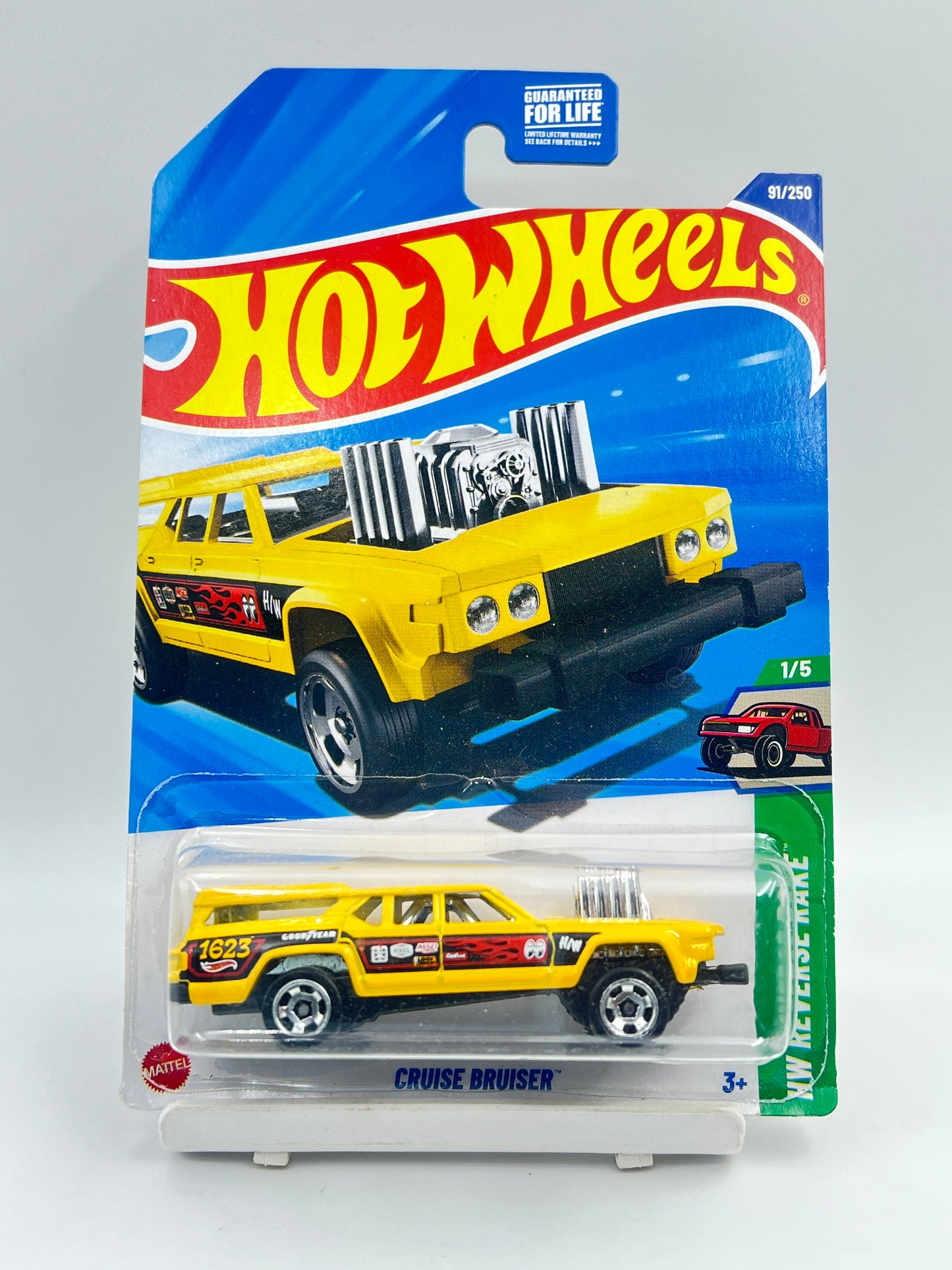 IMPORTED - HOT WHEELS -  CRUISE BRUISER - 3C